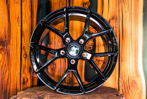 Диск R20'' 5x150 ET40 9.5J REPLICA ST DX 606  110.5 Gloss Black фото